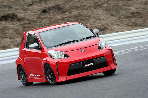 聰明小車再撒野！Toyota GRMN iQ第二彈蓄勢待發～