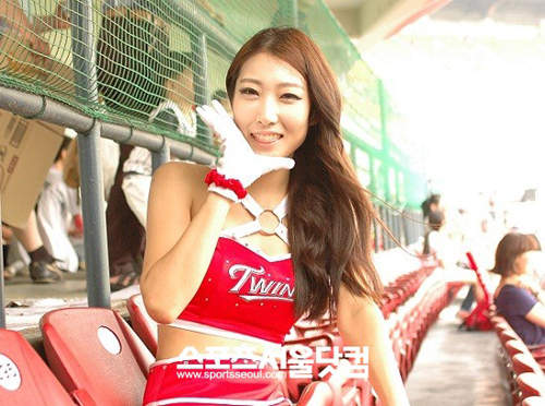 九頭身美少女 LG啦啦隊隊長~南宮惠美