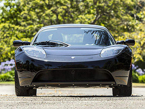 喬治克隆尼拍賣愛車~Tesla電動跑車要為世界和平出力!(握拳) 喬治克隆尼拍賣愛車~Tesla電動跑車要為世界和平出力!(握拳)