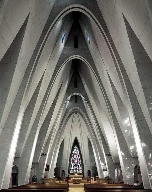 《教堂美景》親愛的~可以在這裡結婚嗎？