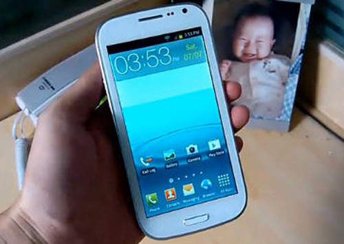 山寨無敵?最新「超牛」《山寨Galaxy S3》準備要來和本尊搶飯碗啦! 山寨無敵?最新「超牛」《山寨Galaxy S3》準備要來和本尊搶飯碗啦!
