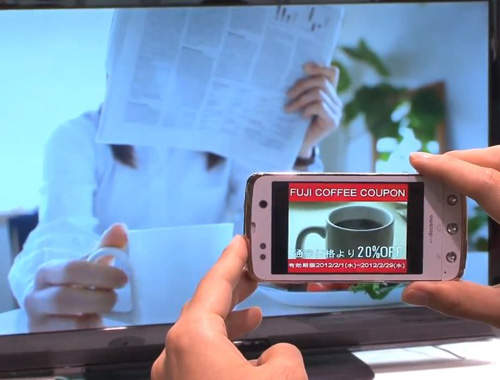 可見光通訊應用 手機拍電視就能知道優惠訊息