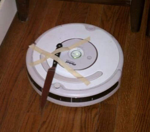 兇殘掃地機器人 殺人利器其實往下一看唾手可得(誤)