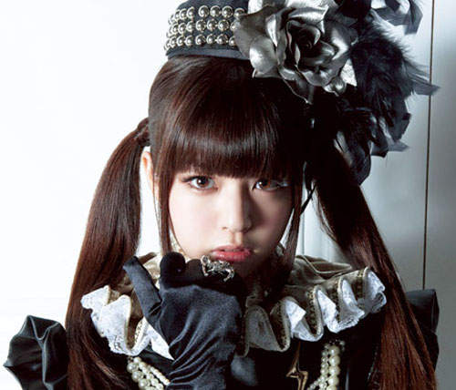 哥德蘿莉女歌手　春奈露娜　刀劍神域2nd片尾曲主唱