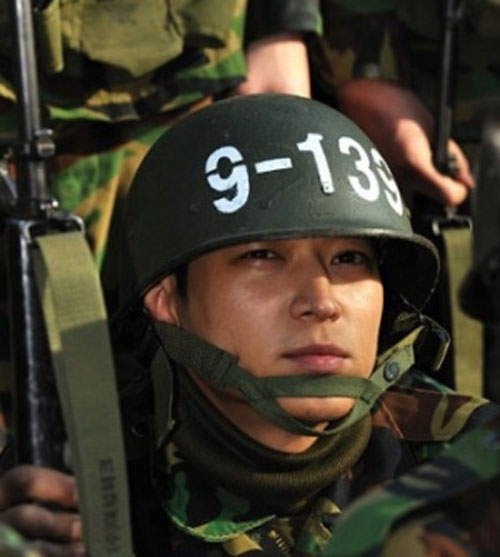 十月入伍和即將退伍的韓星,千萬不要忘記他們啊~ 十月入伍和即將退伍的韓星,千萬不要忘記他們啊~