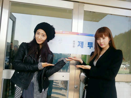 《韓星投票認證照》大選日藝人們都出動啦~ 《韓星投票認證照》大選日藝人們都出動啦~