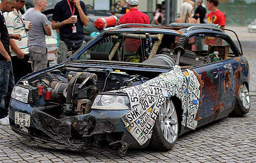 傳說中寧願在Audi上哭泣說的大概就是這輛車車吧!(誤) 傳說中寧願在Audi上哭泣說的大概就是這輛車車吧!(誤)