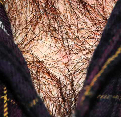 男孩 V 領底下的秘密~>////<(害羞) 男孩 V 領底下的秘密~>////<(害羞)