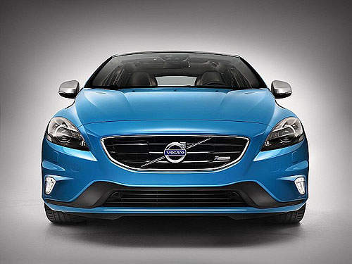 超殺氣Volvo V40 R-Design 一身勁裝的北歐翹臀美人~♥ 超殺氣Volvo V40 R-Design 一身勁裝的北歐翹臀美人~♥
