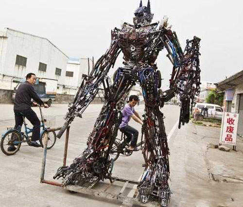 變型金剛單車版 腳踏車廢料加工也能化腐朽為神奇 變型金剛單車版 腳踏車廢料加工也能化腐朽為神奇