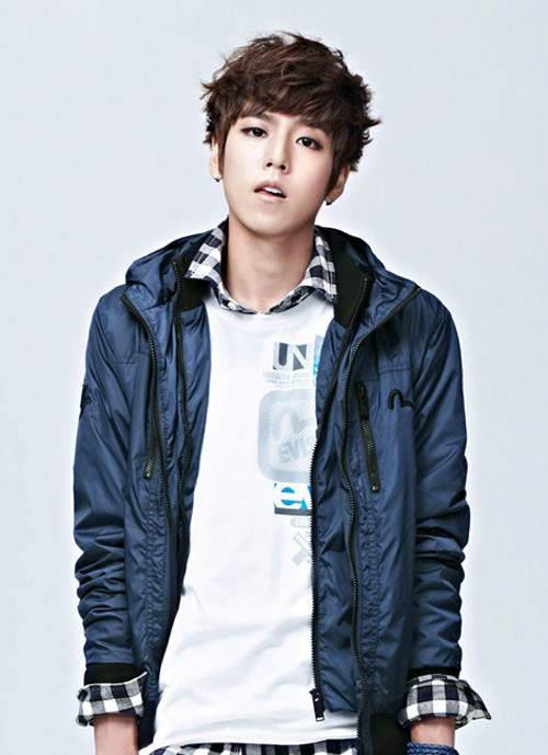 ＜致美麗的你＞ 小可愛李炫雨代言EVISU囉～