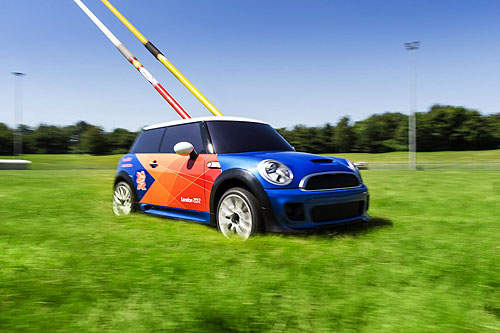 奧運Mini好幫手！怎麼跑著跑著中槍了呢？(誤)