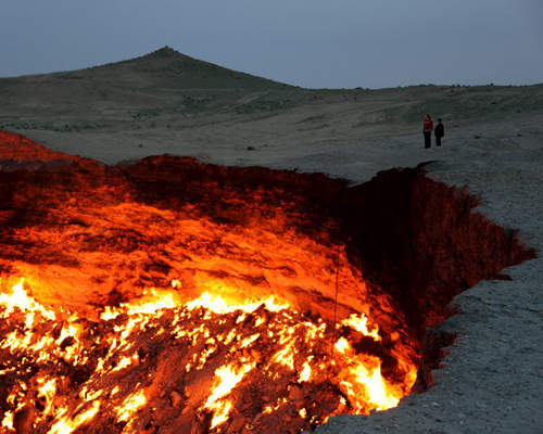 「地獄之門」罪惡之王阿茲莫丹在土庫曼的新家(誤)