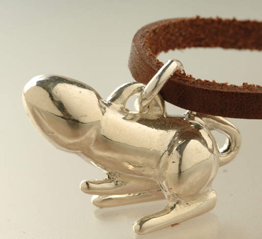 《羅馬浴場》最佳造型避邪物「叮叮普」~純銀版登場! 《羅馬浴場》最佳造型避邪物「叮叮普」~純銀版登場!