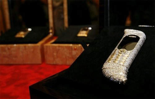 鑽石金身 史上最昂貴手機《Le Million Piece Unique》登場! 鑽石金身 史上最昂貴手機《Le Million Piece Unique》登場!