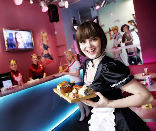 「SUSHI CAT」在東歐你不但吃的到壽司,也看的到貓耳女僕喔! 「SUSHI CAT」在東歐你不但吃的到壽司,也看的到貓耳女僕喔!