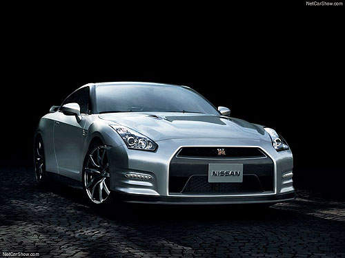 2013年式《Nissan GT-R》東瀛戰神有什麼新花樣呢? 2013年式《Nissan GT-R》東瀛戰神有什麼新花樣呢?