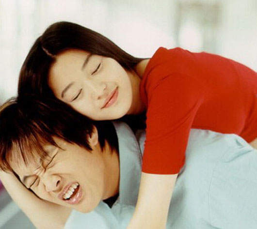 現實版《我的野蠻女友》出沒？！