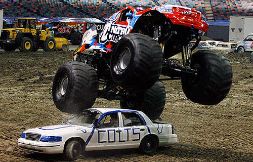 美國最危險的車車！看到它們是不是要準備快閃呢？