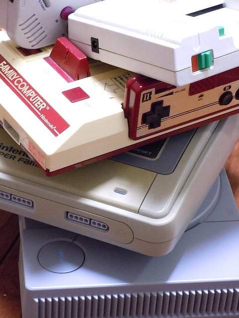 集結從古至今(?)的遊戲主機  一口氣體驗電玩進化史! 集結從古至今(?)的遊戲主機  一口氣體驗電玩進化史!