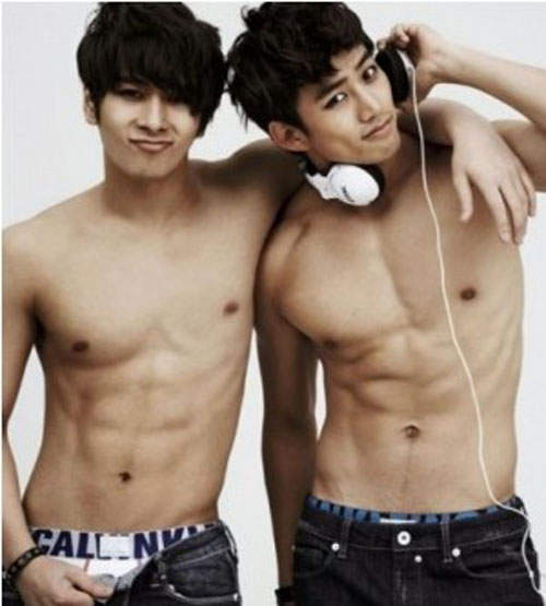 韓國男團《肌肉特輯》~誰最性感呢>///<? 韓國男團《肌肉特輯》~誰最性感呢>///<?