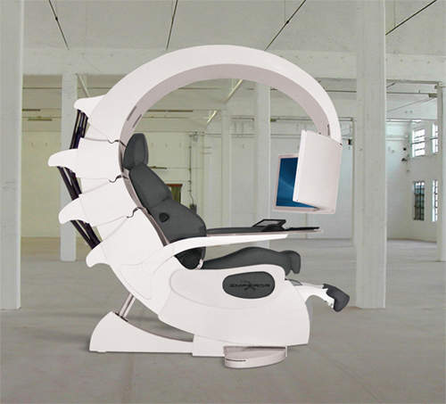 超具科幻感的電腦桌機《Emperor 200》好想整台搬回家吶！