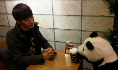 韓星的《自娛娛人照》自己玩也可以很開心～