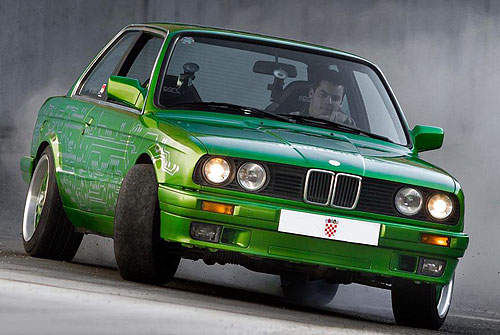 《BMW變身Rimac e-M3》電力十足的綠色怪獸～