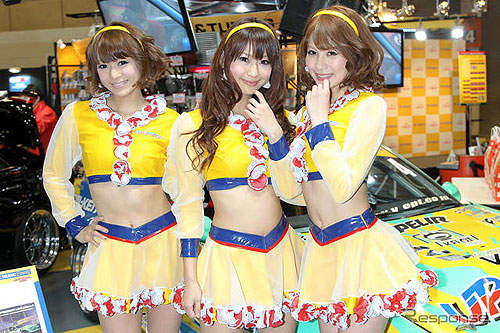 《大阪改裝車展》的靓車美人～果然還是東方面孔親切啊！(^▽^)/