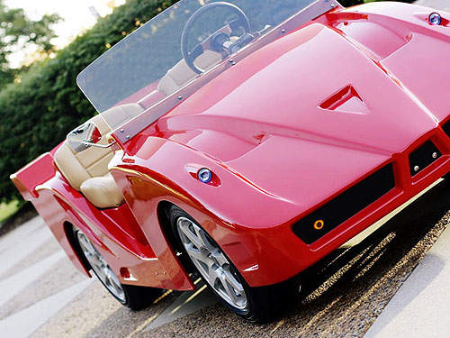 開著這些高爾夫球車就算上夜店也超吸睛!(誤) 開著這些高爾夫球車就算上夜店也超吸睛!(誤)