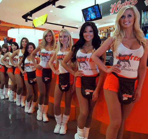 「HOOTERS GINZA」日本2號店六月開幕啦!   「HOOTERS GINZA」日本2號店六月開幕啦!