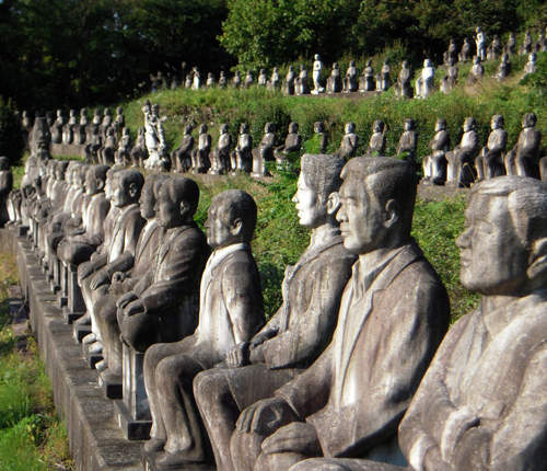 B級景點《石像的故鄉》上千尊石像竟然幾乎都是一般人ww