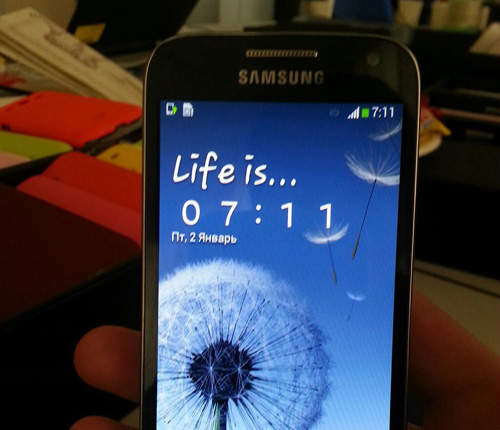 Samsung《Galaxy S4 mini》迷你版S4 真機照首次曝光！？