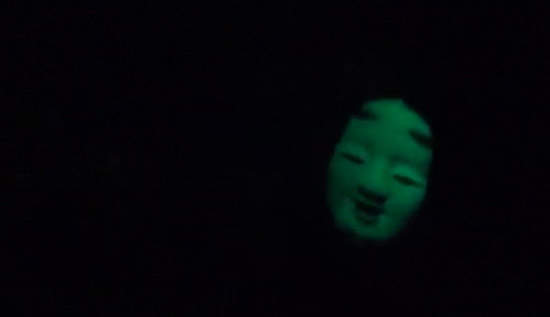 《恐怖手電筒》那邊有一張臉啊啊啊啊（尖叫～～）