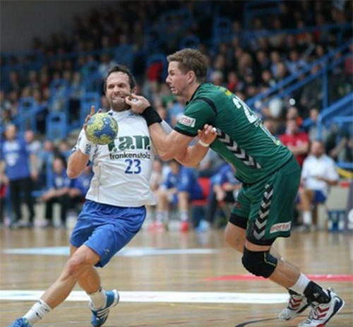 運動場上《好笑漏網一瞬間 》 正在用餐者請小心慎入~(笑噴) 運動場上《好笑漏網一瞬間 》 正在用餐者請小心慎入~(笑噴)