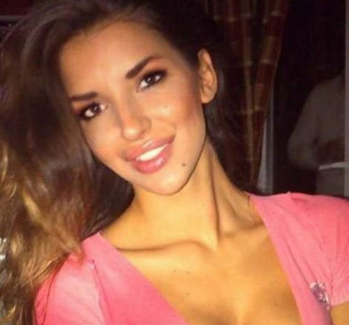 塞爾維亞《胸猛外交官》好身材不怕人看(//▽//)