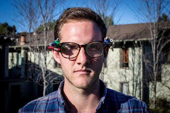 《眼鏡扣》放打火機剛剛好