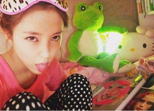 明星的《鬼臉自拍》誰才是醜臉王呢？