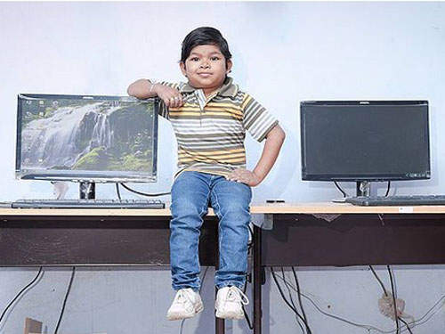 印度《超迷你教師》~真的是人小志氣高啊