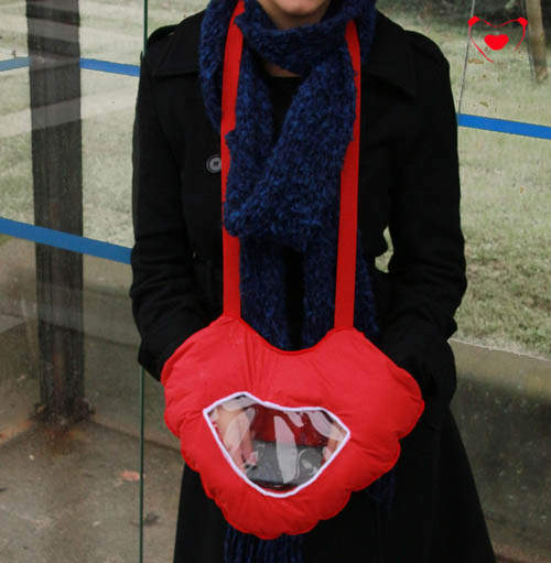 低頭族救星《Tahka防寒手套》  冬天低頭也不用怕了ww