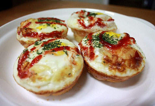 黃金《雞蛋塔》真的有一顆蛋在裡面喔~ 黃金《雞蛋塔》真的有一顆蛋在裡面喔~