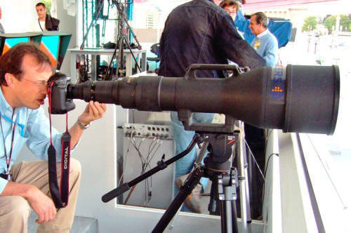 TOP 10史上最怪獸級的超長焦巨砲鏡頭　這...已經不是鏡頭了吧～