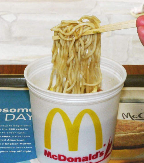 《麥當勞拉麵》夏威夷竟然領先我們 Orz 《麥當勞拉麵》夏威夷竟然領先我們 Orz