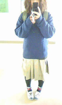 日本迷你<em>制服</em>裙大流行 唯独大阪坚持<em>制服</em>裙穿