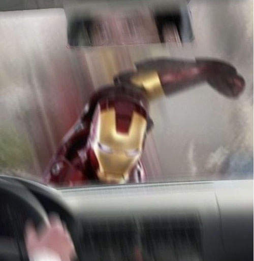 《拜託高手幫我PS》這次連鋼鐵人都出動了～