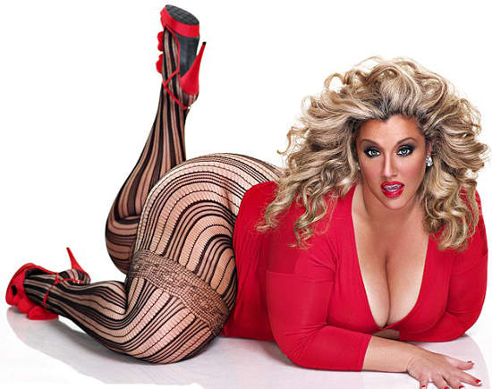 《大號模特兒》Velvet d`Amour 26號身材也能很性感 