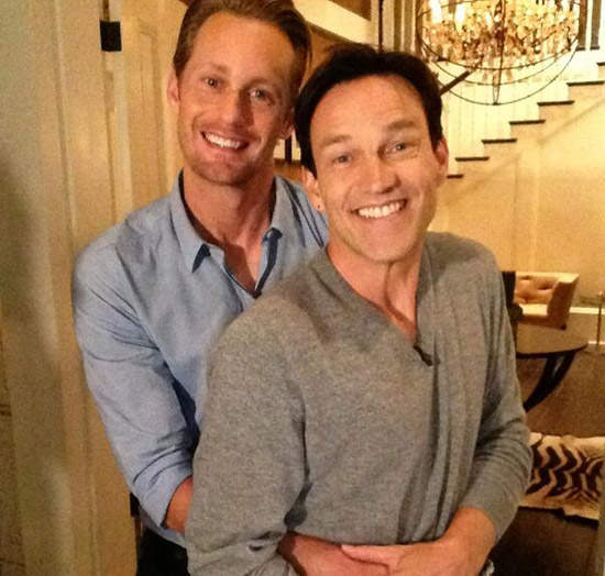 《噬血真愛》第六季首映 如此斷背山的趴踢照到底是...