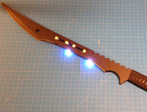 電流忍者刀 刀身與電擊器的超強合體(逼逼逼逼逼) 電流忍者刀 刀身與電擊器的超強合體(逼逼逼逼逼)