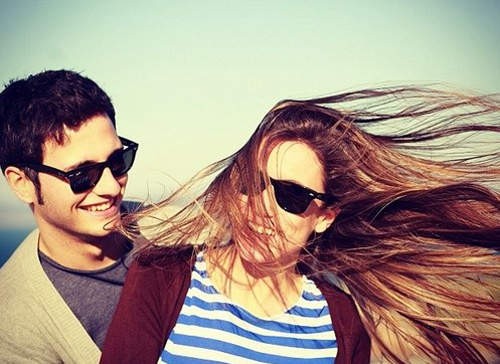 《判斷女生對你有無意思》你接收到愛的信號了嗎(眨眼) 《判斷女生對你有無意思》你接收到愛的信號了嗎(眨眼)