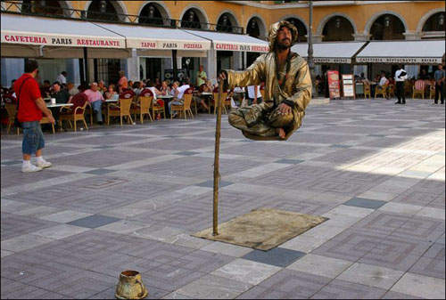 《人體漂浮》嘿嘿~你看你看我會飛~ 《人體漂浮》嘿嘿~你看你看我會飛~